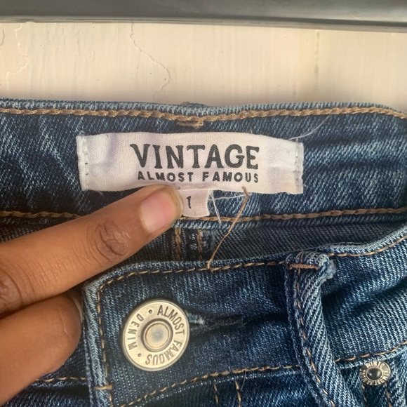 Almost famous Vintage distress jean size 1 - Picture 3 of 3